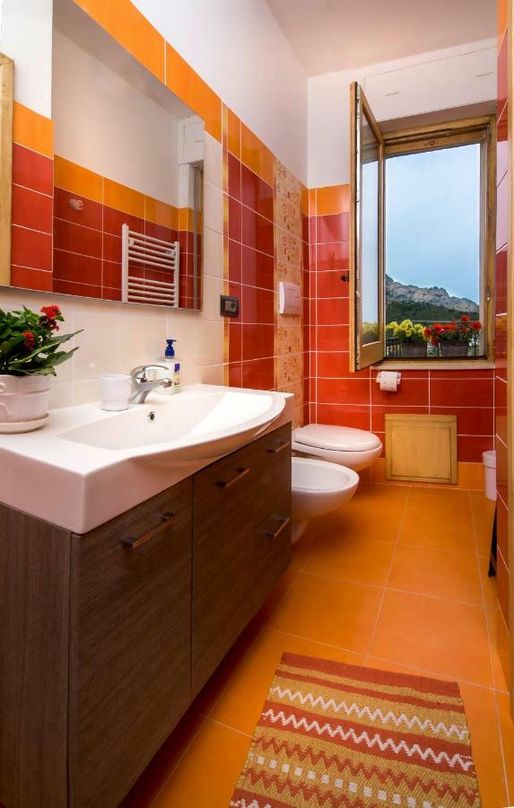 Villagrande Strisaili B&B Aria Ona מראה חיצוני תמונה
